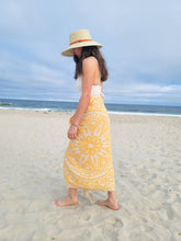 Load image into Gallery viewer, Mandala Turkish Towel | Double Sided Beach Towel | Sand Free: Blue